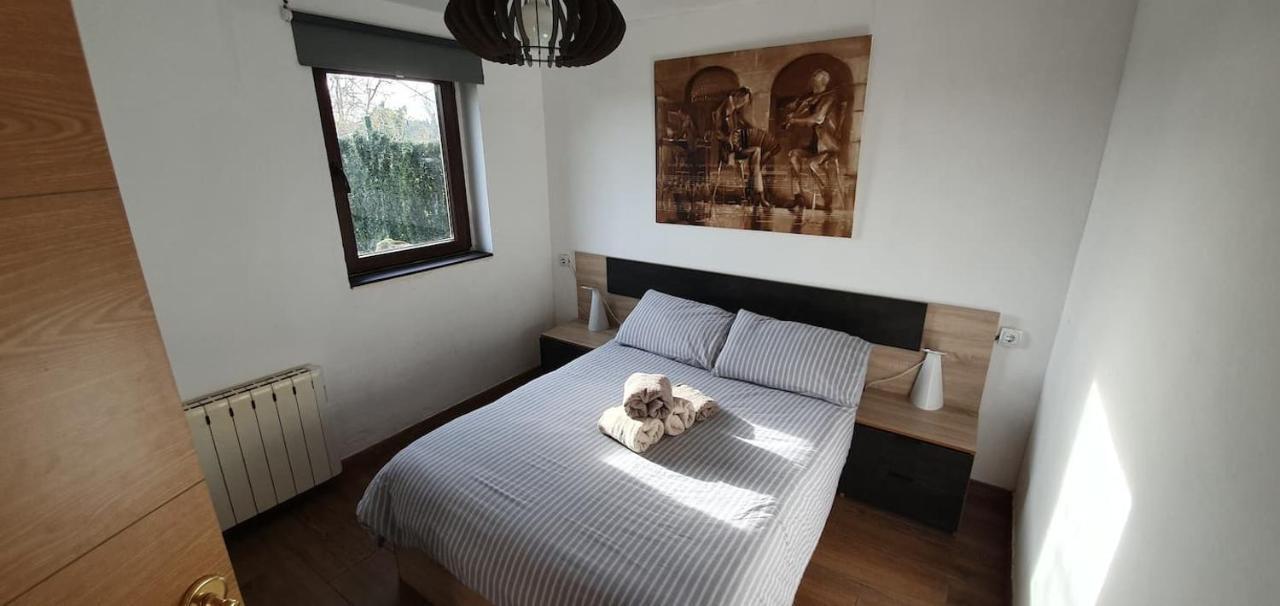 산티아고데콤포스텔라 Casa De Piedra Tipica 빌라 외부 사진