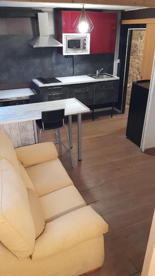 산티아고데콤포스텔라 Casa De Piedra Tipica 빌라 외부 사진